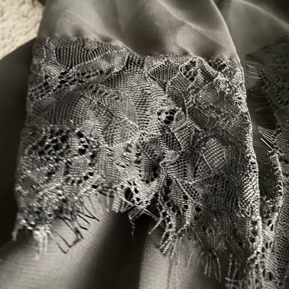 PRETTY LITTLE THING - Black Lace Robe - Picture 5 of 5